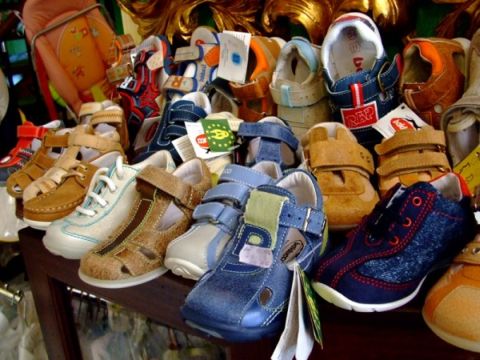 Balducci, piccole scarpe per piccoli piedi | Negozi Di Roma